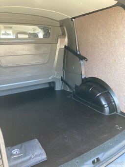VW Transporter T5 2.0 tdi DSG - 11