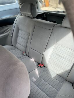 VW Golf IV. - 11