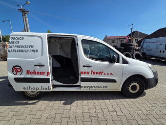 Malá dodávka Peugeot Partner - 11
