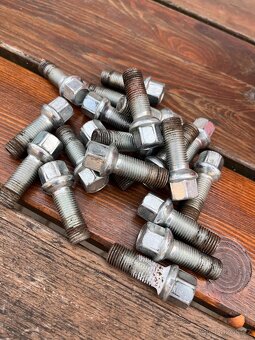 Kola 7x16, 5x100 ET38 Borbet BS5 - 11