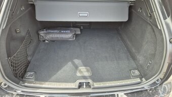 VOLVO XC60 2.0 AWD aut. Ultimate Black Edition - 11