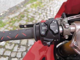 Ducati Panigale V4 S - 11