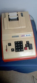 Vyřazené elektro z prodejen, kanceláří - 11