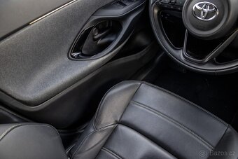 Toyota Yaris Cross 68 kW, automat, hybrid, 2022, 4x4 - 11
