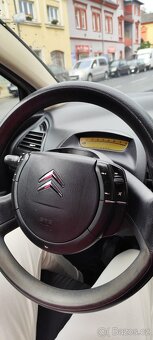 Citroen C4.   1,4 benzín - 11