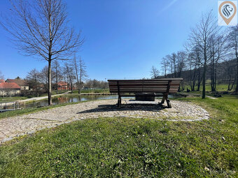 Prodej kompletně zasíťovaného stavebního pozemku s výhledem  - 11