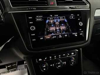 Volkswagen Tiguan R-Line 169kW Black HuD R20 LED - 11