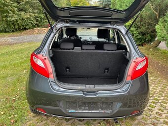 MAZDA 2 1.4i - 11