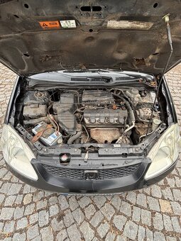 Honda Civic 1.6 Vtec - 11
