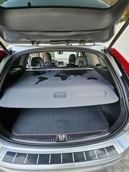 Prodám Volvo XC60 D4 (5.válec), Polestar 162 kW, r. 2015 - 11