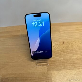 iPhone 15 Pro 128GB, černý, eSIM (12 měsíců záruka) - 11