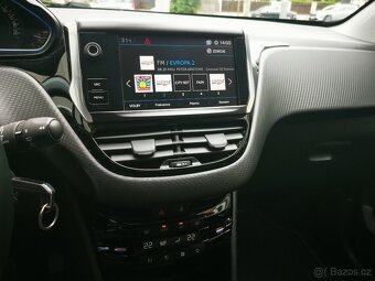 Peugeot 2008, Allure 1.2 PurTech ČR 1.majitel DPH - 11