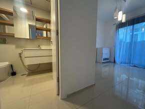 ŠPANĚLSKO, C.Quesada, moderní přízemní byt - 11