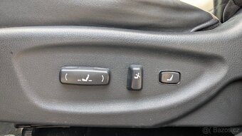 Kia Sorento II plná výbava - 11