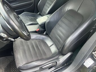 VW  2.0Tdi 103KW R-line  2012 - 11