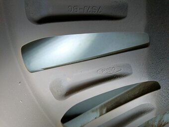 Originál kola FORD R17 - 11