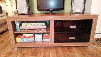 Sestava skříní nábytku do obýváku - 11