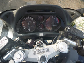 Honda CBR 1000 F - 11
