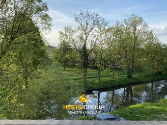 Prostorný rodinný dům 194m2 s nádherným výhledem na řeku Tře - 11