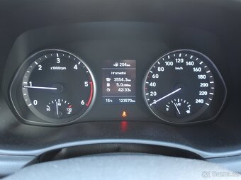 Hyundai i30 FB 1.6CRDi 100kW TAŽNÉ ČR 1MAJITEL SERVISKA - 11