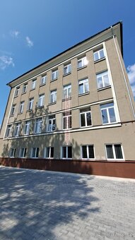 Byt po rekonstrukci s parkovacím stáním a sklepem - 11