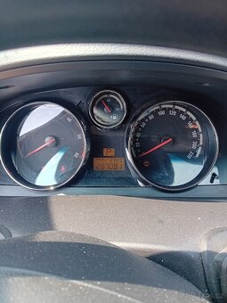 OPEL ANTARA  NA NÁHRADNÍ DÍLY - 11