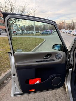 Renault Espace IV 2006 2.2 dCi - 11