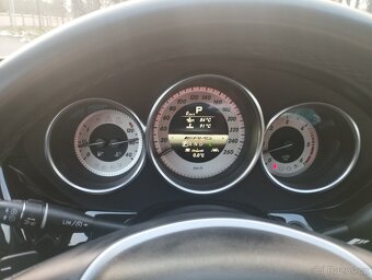 Mercedes CLS 350 cdi 195 kW zadní náhon - 11