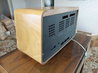 Starožitné rádio - Tesla 1106A "Maestro II" - 11