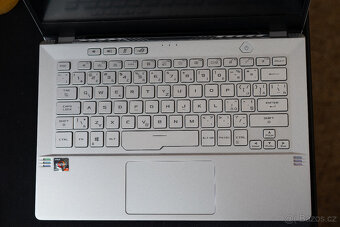 ROG Zephyrus G14 GA401QM (2021 model) bílá - 11