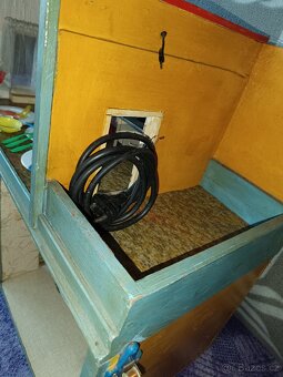 Retro domeček pro panenky - 11