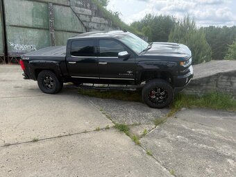 Chevrolet Silverado Z71 Black Widow - 11