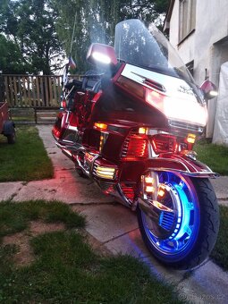 Honda Goldwing gl 1500SE - 11
