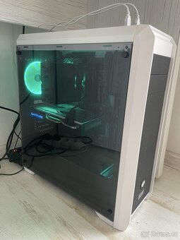 Výkonný PC na hry i práci - Ryzen 5 3600, RX 580, 32 GB RAM - 11