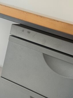 Psací stůl IKEA, výškově nastavitelný - 11