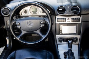 Mercedes-Benz CLK 320 Cabriolet z roku 2006 - 11