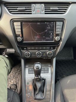 Škoda Octavia Scout, 2.0 TDI, rok 2017, DSG automat - 11