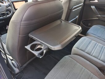 VW Touran Comfortline 2.0TDI 110kW DSG Full LED ACC ERGO Qi - 11