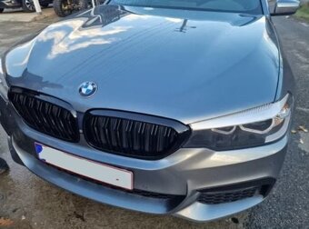 CERNA MASKA GRIL BMW rad 5 model G30 G31 G38 2014 - 2020 - 11