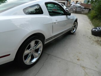 ford mustang rv.2010 - 11