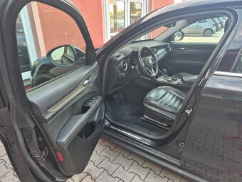 Alfa Romeo Stelvio 2.2 JTDM Super Q4 - 11