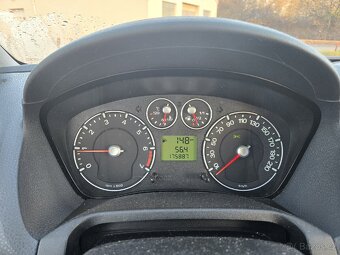 Ford Fiesta Ambiente 1.3i,51kw,nová STK. - 11