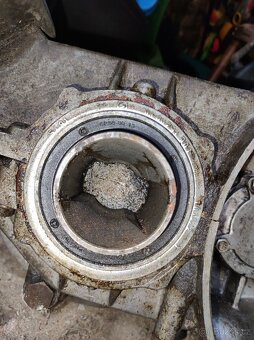 Náhradní díly Trabant, převodovka dvoukámen - 11