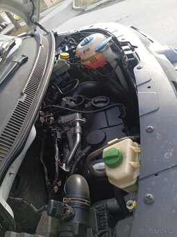 VW T5 transporter 9 míst - 11