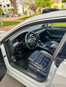 VW ARTEON 2018 DSG 176 kW AMBIENT PANO - 11