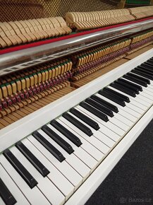 Bílé piano, pianino, klavír Petrof-Forster - 11