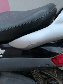 Prodám Piaggio Beverly 200 - rok výroby 2001 - 11