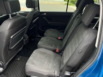 Volkswagen Touran 2019 rok - 11