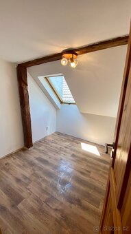 Prodej rodinného domu 170 m² s pozemkem 390 m² - Strmilov - 11