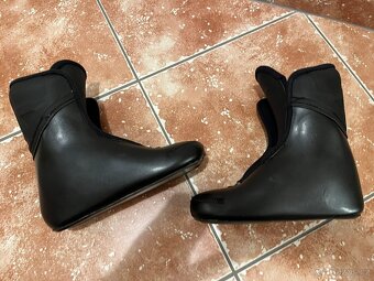 Dětské lyžařské vybavení - 11